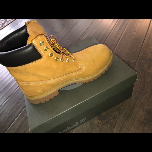 Men’s size 11.5 Wheat/Blonde Timberland Boots - Picture 1 of 7